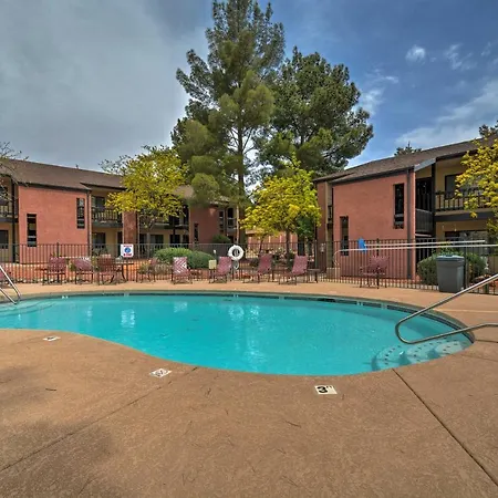 South Sedona Condo With Pool Access - Walk To Shops! Exterior photo