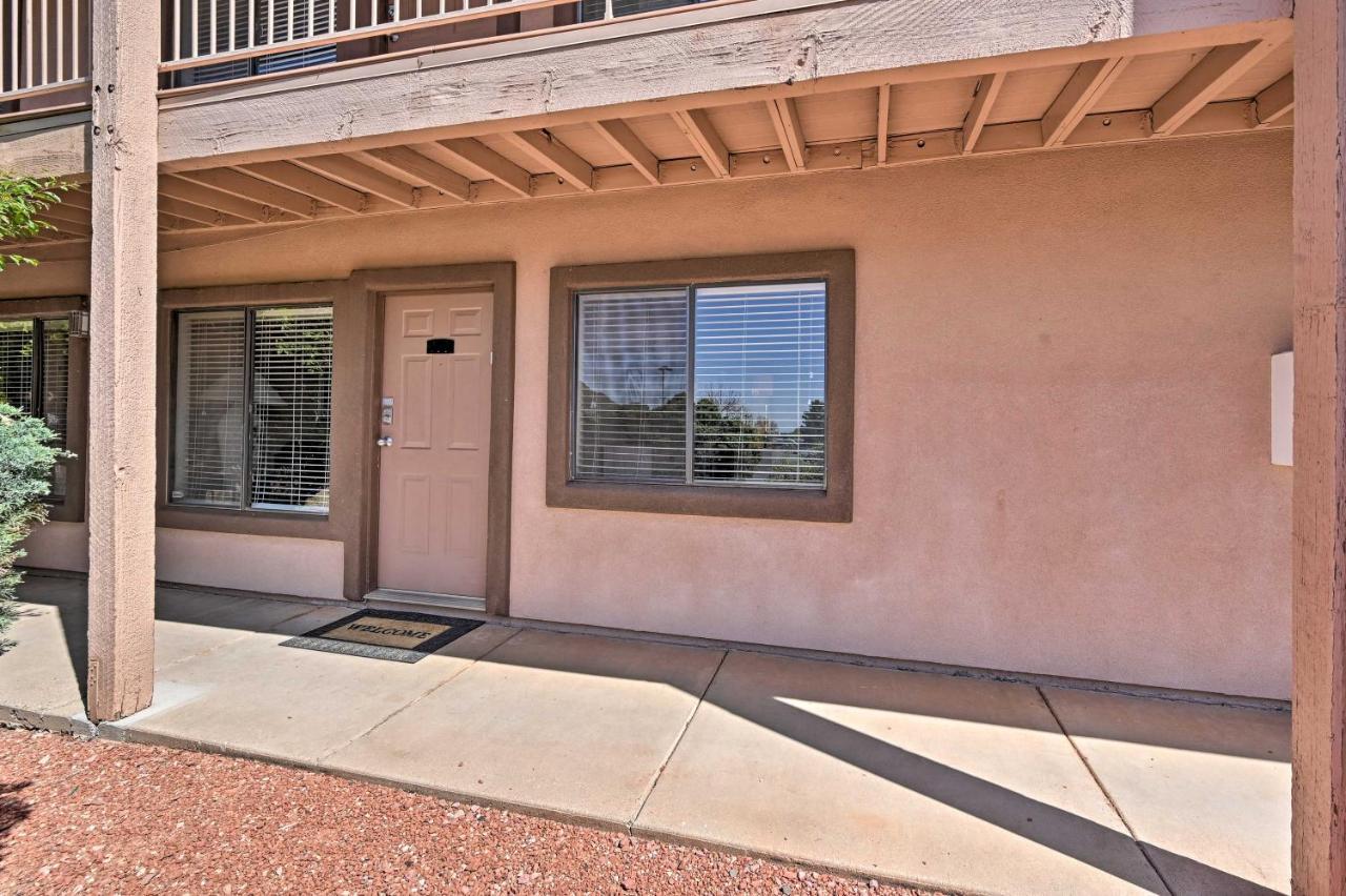 South With Pool Access - Walk To Shops! *